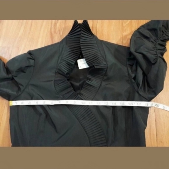 NEW Carmen Marc Valvo Women's Black Jacket Size 8 - Picture 9 of 13